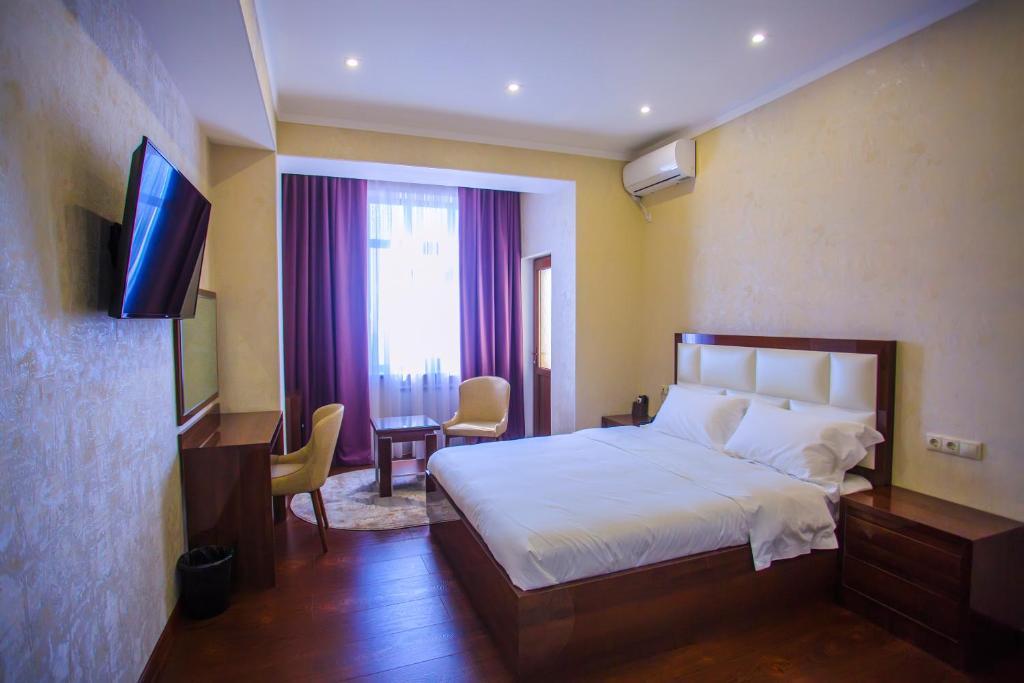 Hotel Ayni Duşanbe Dış mekan fotoğraf