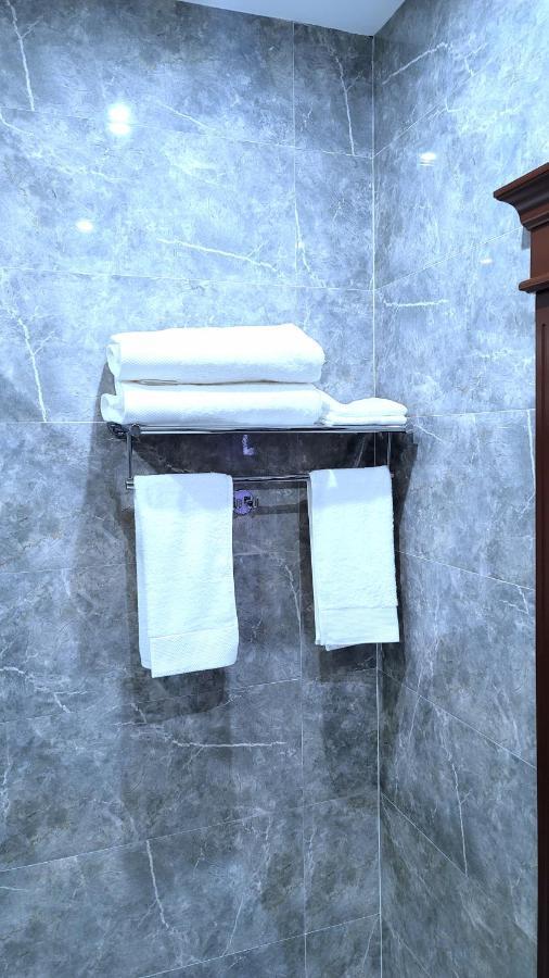 Hotel Ayni Duşanbe Dış mekan fotoğraf