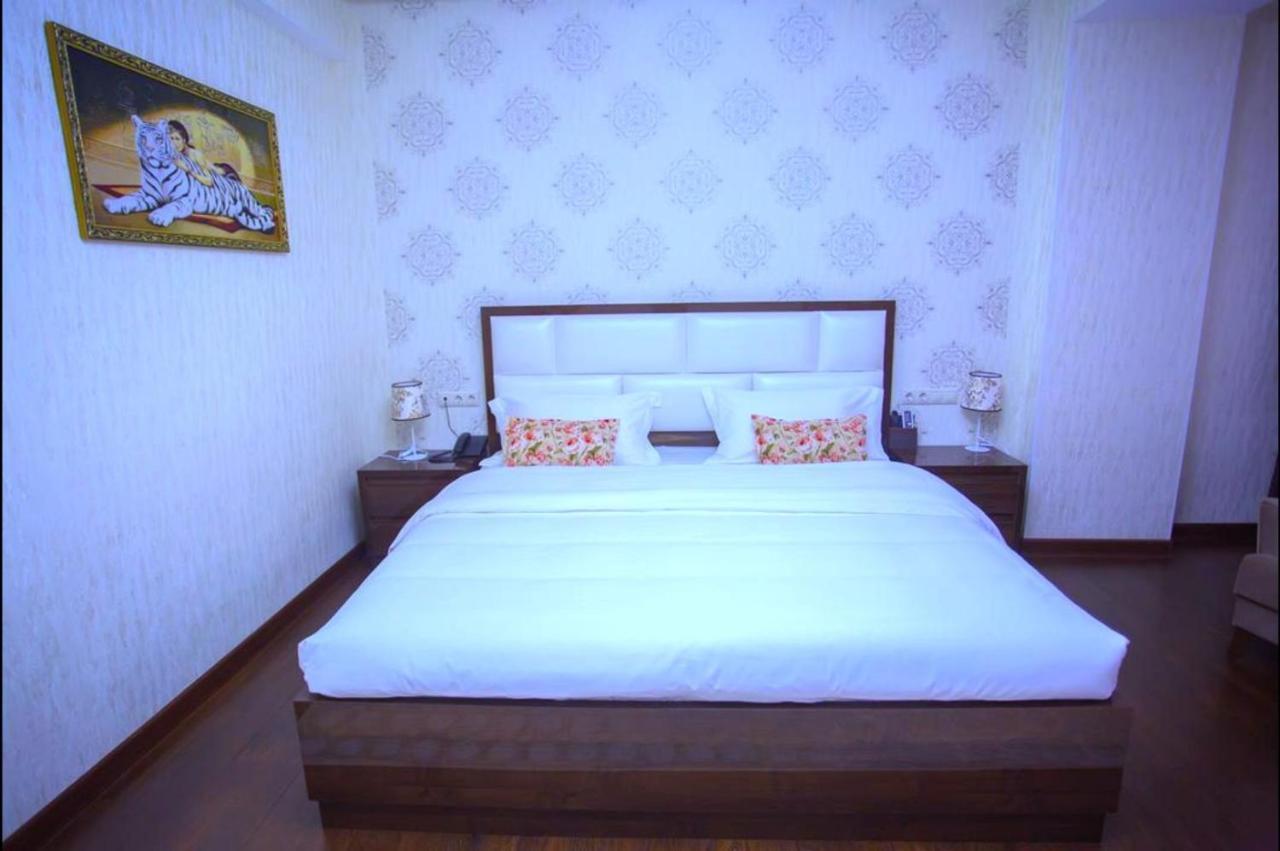 Hotel Ayni Duşanbe Dış mekan fotoğraf