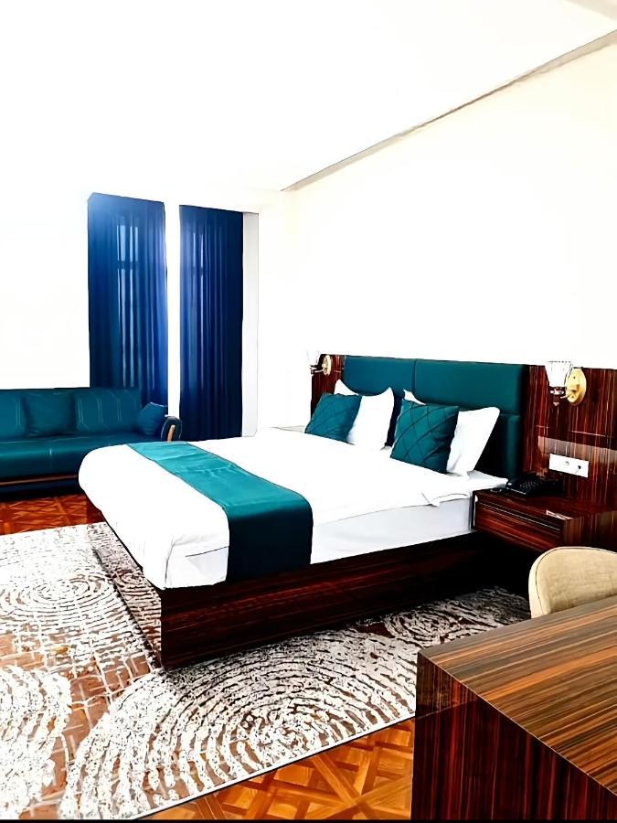 Hotel Ayni Duşanbe Dış mekan fotoğraf